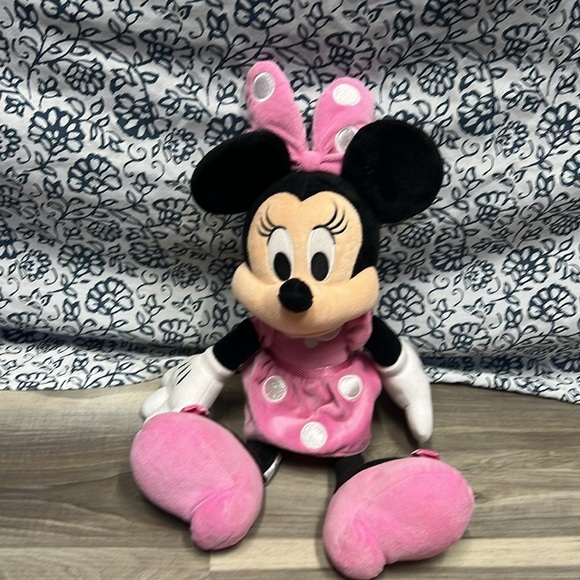 Disney pink dress mini mouse stuffed toy - Picture 2 of 9
